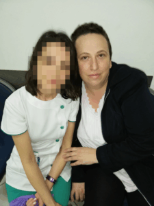 Danijela Stevanović sa medicinskom sestrom tokom lečenja